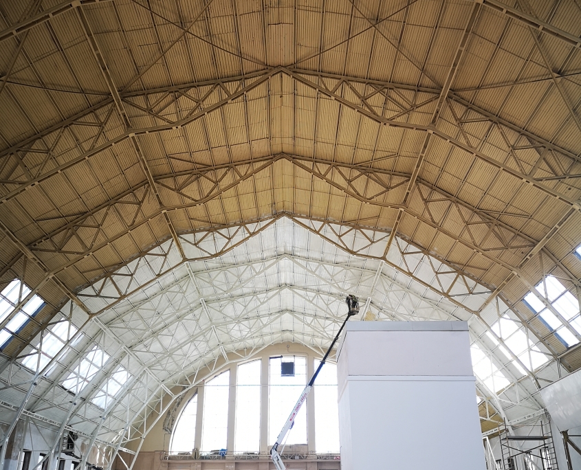 Piena paviljona krāsošana Piena paviljona krāsošana